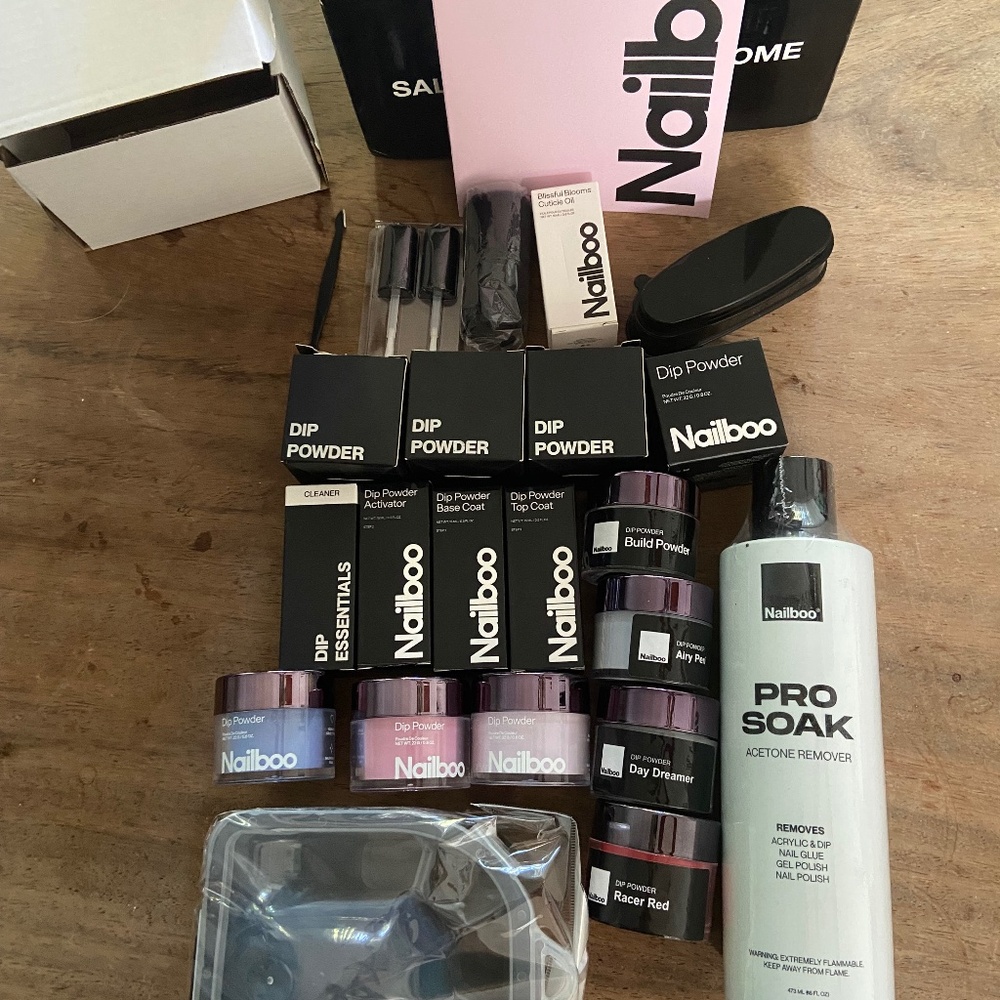 New Nailboo Set